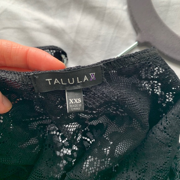Aritzia Talula Black Tanktop XXS - Picture 3 of 4